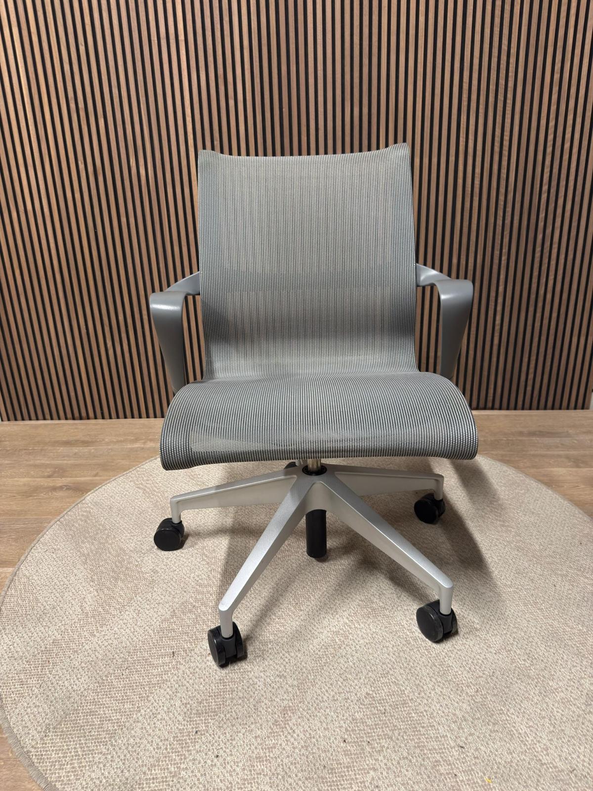 Herman Miller Setu Zomerdeal